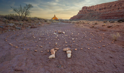 Ceremonial Circle Points to Setting Hen Butte