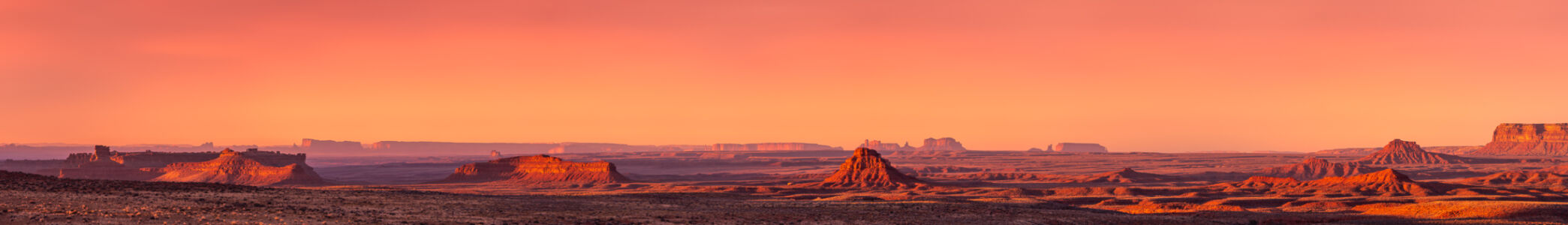 Valley of the Gods Westward Pano